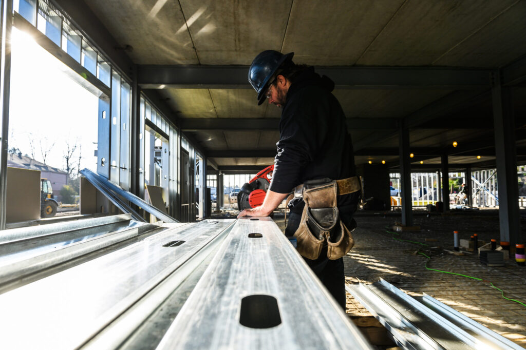 Sheet metal and custom profiles at Dass production plant
